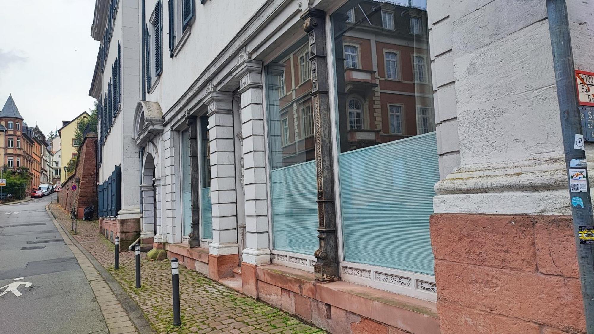 Moderner Luxus In Barockem Gewand Appartement